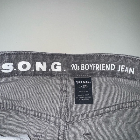 S.O.N.G. 90’s Boyfriend Jean Distressed Solid Gray Denim Jeans Size 1 / 25 - Picture 3 of 8